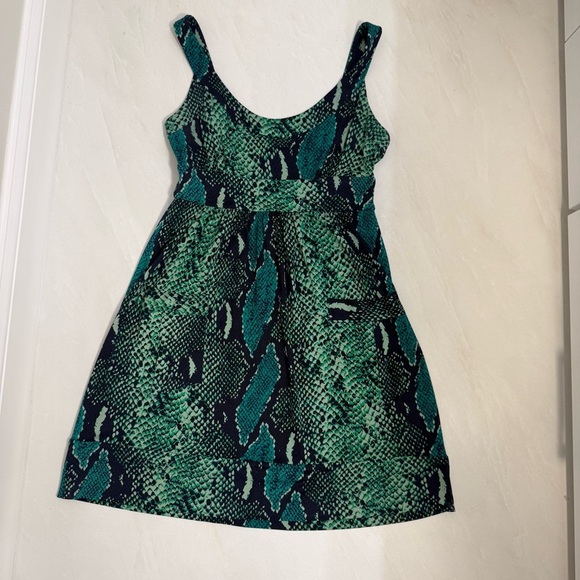 Diane Von Furstenberg Silk Snake Print Sleeveless Dress Size 10 - Picture 2 of 10